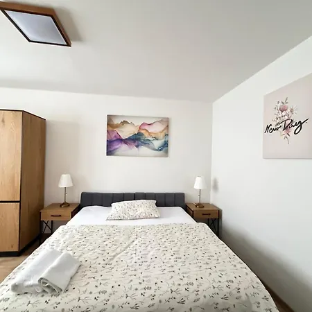 Apartmanovy Kosticka 7 *